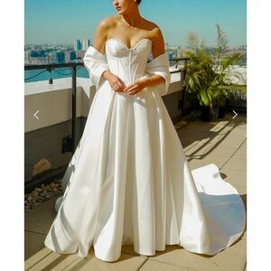 Size 6 Elizabeth Lee drop waist corset dress in ivory